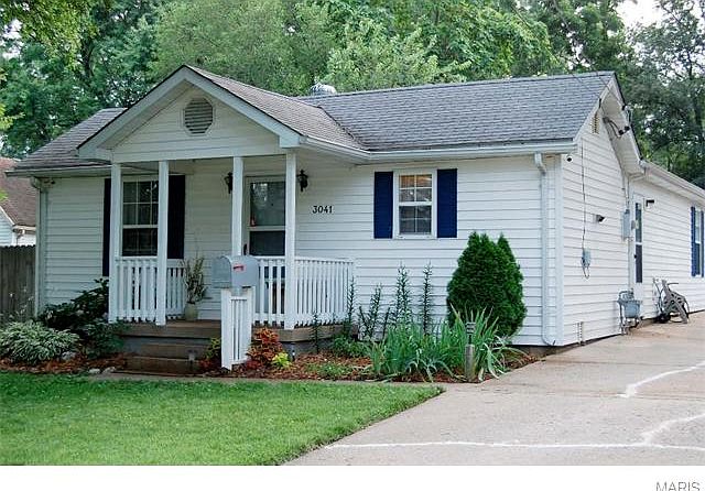 1st image of 3041 W Milton Ave