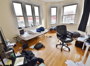 106 Peterborough St #8, Boston, MA 02215