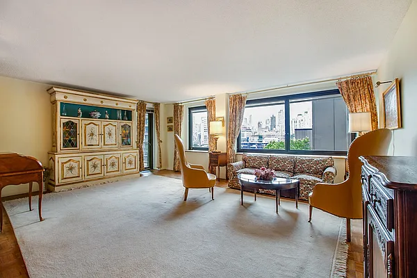 Sold by HOME RESIDENTIAL LLC | media 2