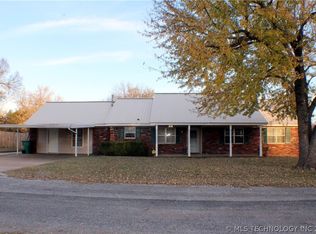 1607 Ledbetter Dr, Sand Springs, OK 74063