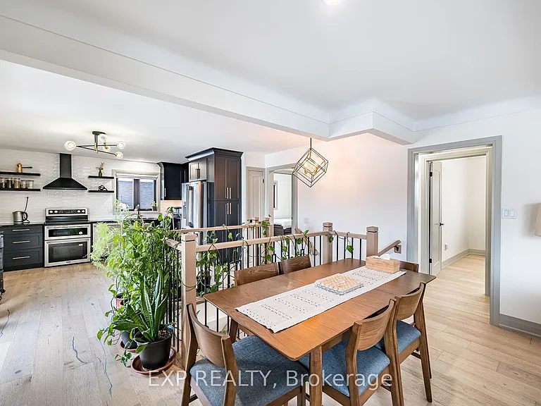 7623 Chorozy St — Photo 7