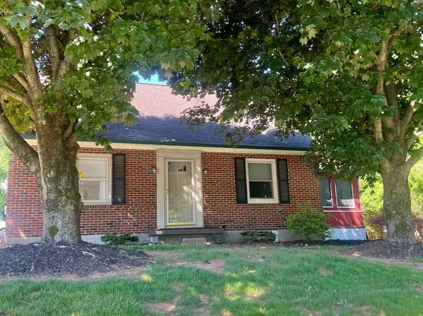 119 E Church St, Stevens, PA 17578
