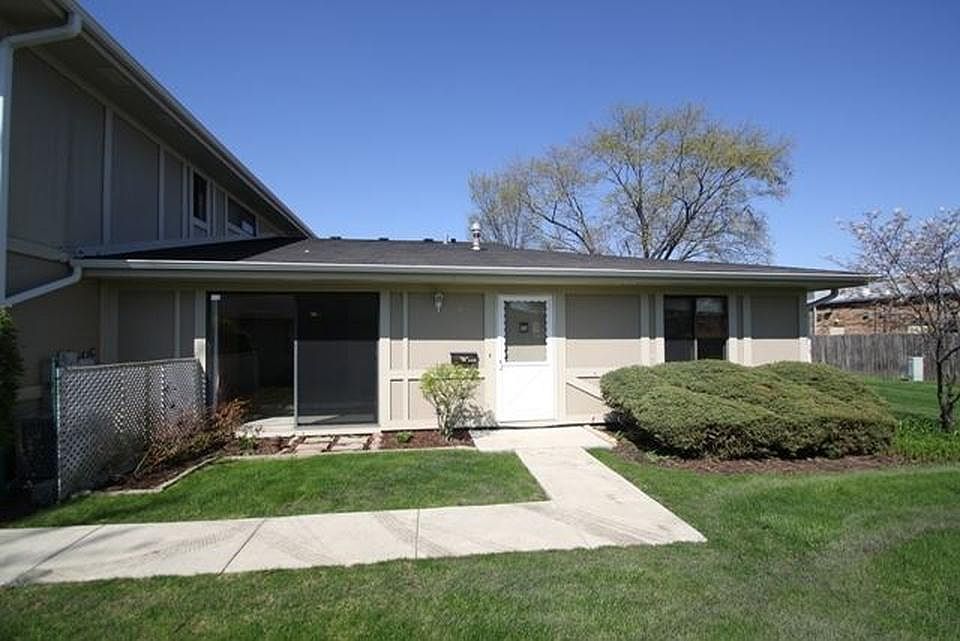 1st image of 1418 Tonset Ln #32
