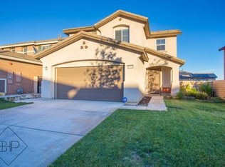 18355 Evening Primrose Ln, San Bernardino, CA
