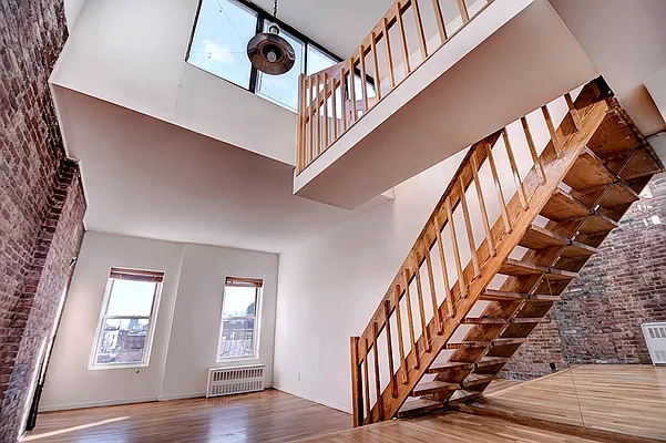 Rented by Urbane Brokerage | media 3