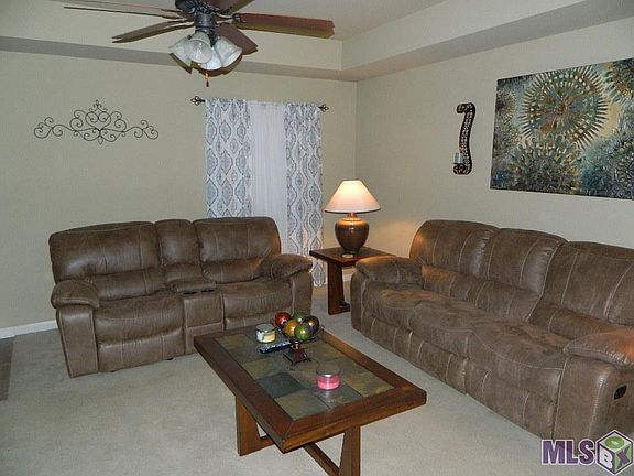2nd image of 12291 Creekside Dr