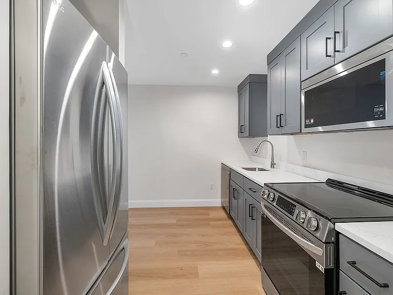 177 N Main St #LL02 — Photo 5