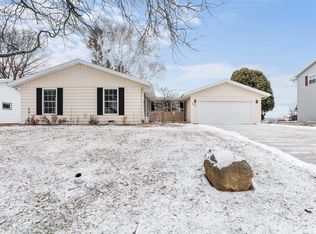 355 E Richards Rd, Oregon, WI 53575