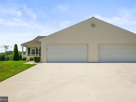 3rd image of 1352 Pleasant View Dr #80