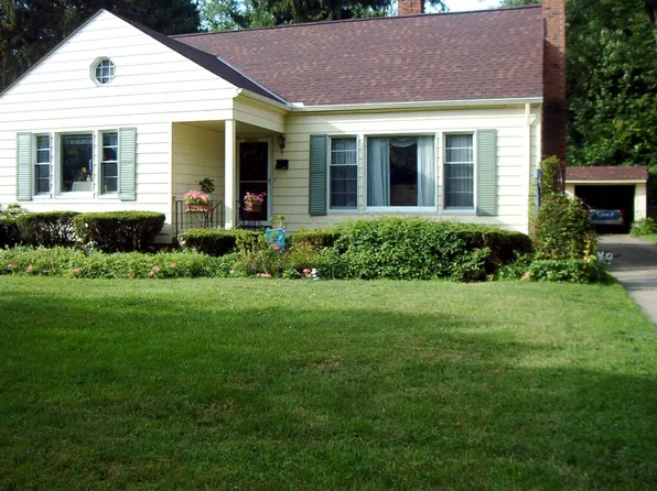28923 Northfield Rd, Bay Village, OH 44140