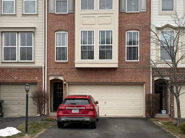 22876 Livingston Ter