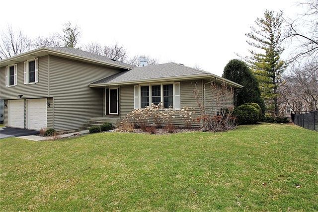 1st image of 402 N Glengarry Dr