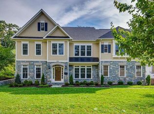 5721 Kingswood Rd, Bethesda, MD 20814