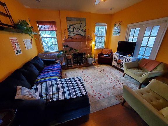 3rd image of 4033 Franklin Ave
