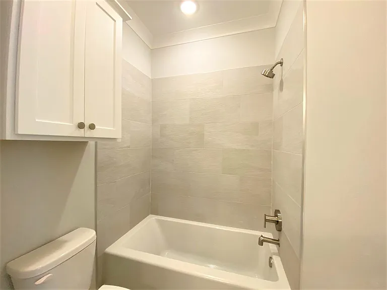 17530 Comfort Blvd — Photo 9