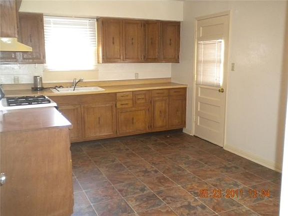 5th image of 5613 Joyce Cir