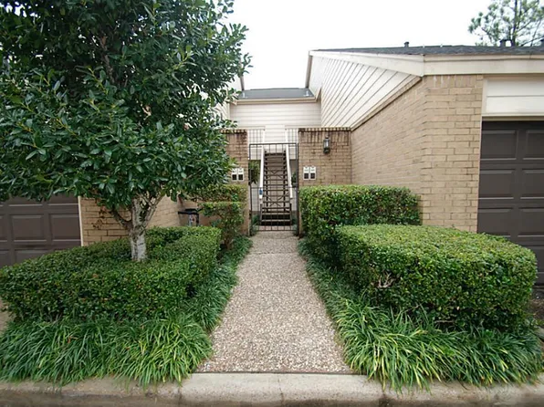 2277 S Kirkwood Rd APT 607, Houston, TX 77077