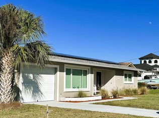 1921 Palaco Grande Pkwy, Cape Coral, FL 33904