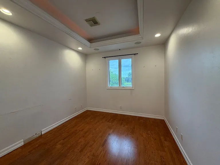 3425 Anton Ct — Photo 38