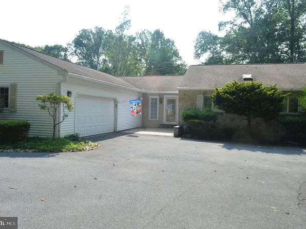 1190 Corner Ketch Rd, Newark, DE 19711