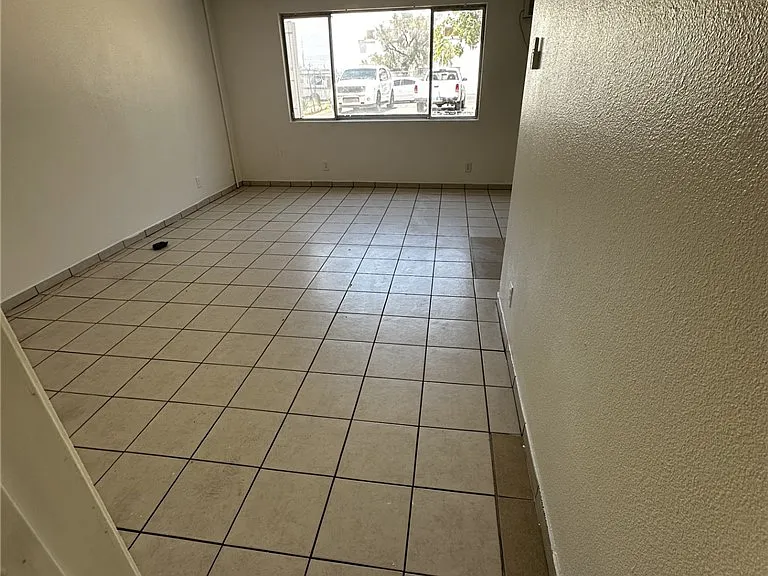 115 W New York Ave #11 — Photo 10