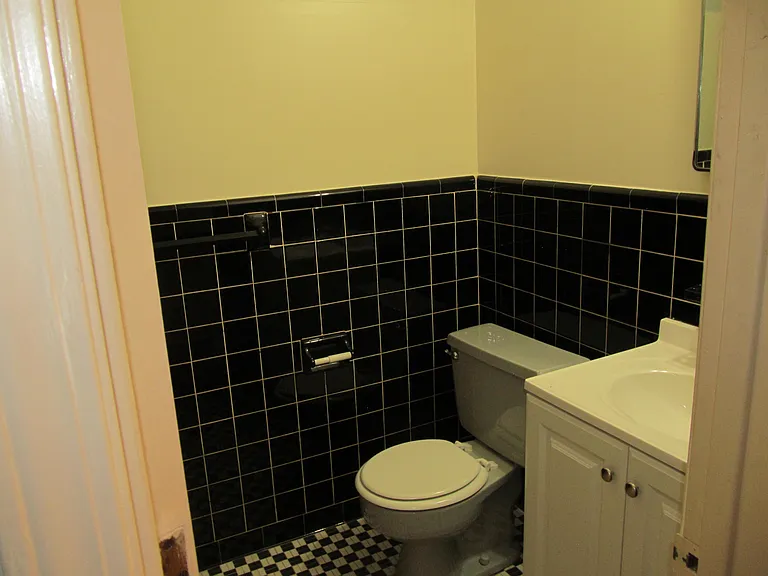 3111 Estes St — Photo 20