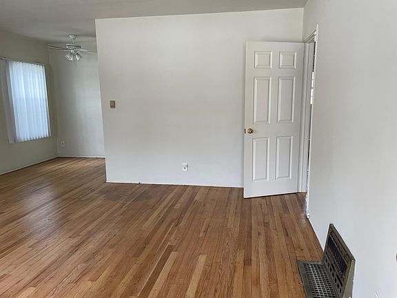 3rd image of 2300 Mira Vista Ave