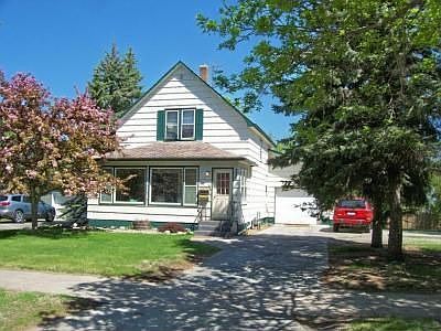 2nd image of 326 Willow St E