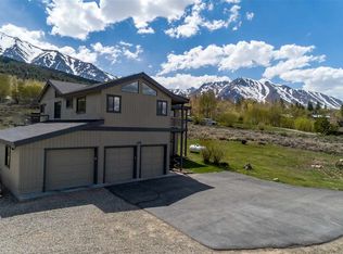 165 Hilton Creek Dr, Crowley Lake, CA 93546