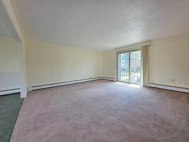 122-124 Rounds Ave — Photo 6