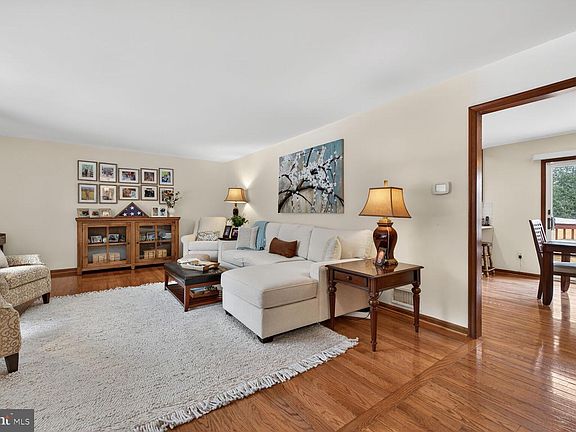 4th image of 8261 Hawkins Creamery Rd