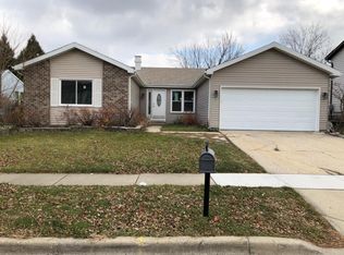1883 Gregory Ave, Glendale Heights, IL