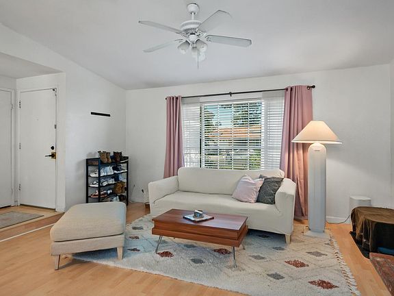 4th image of 178 Arroyo Court