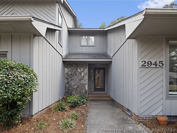 2nd image of 2945 Wedgeview Dr
