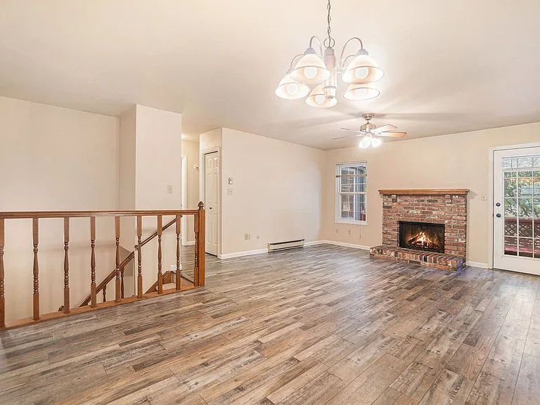 1339 Village Park Ct — Photo 4
