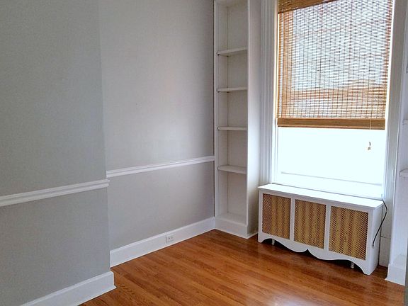 5th image of 454 Warren St Suite 1