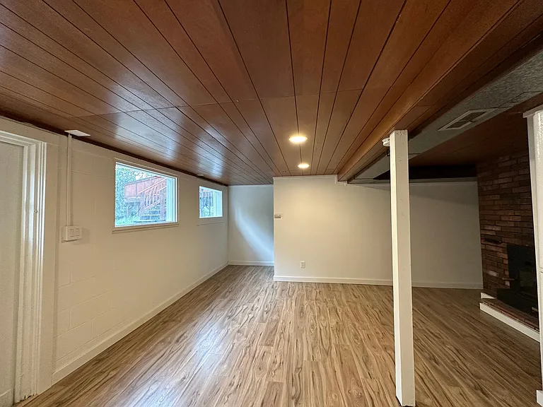 1648 Higgins Rd SE #C — Photo 5