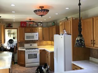 1477 Mercer Rd, Ellwood City, PA 16117