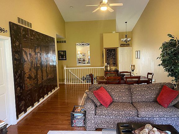 3rd image of 3576 Grove Ln #1