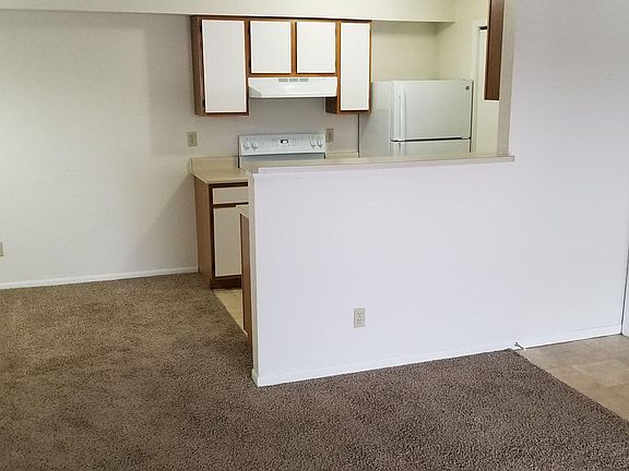 2nd image of 6034 Applegrove Ln