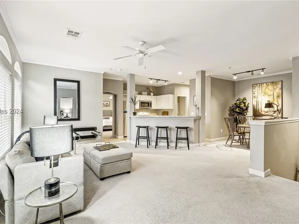 4 Indigo Run Dr APT 2410, Hilton Head Island, SC 29926
