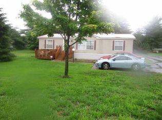 350 Pyramid Pines Est, Saratoga Springs, NY 12866