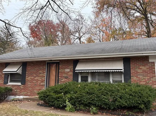8319 Hawkesbury Dr, Saint Louis, MO 63121