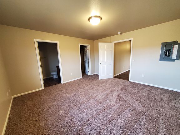 5th image of 515 Neel St #304
