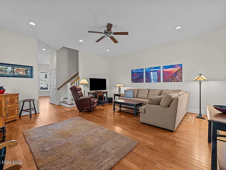 3908 Harkers Way — Photo 9