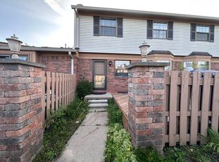 1891 Vine Way Dr APT 32, Canton, MI 48188