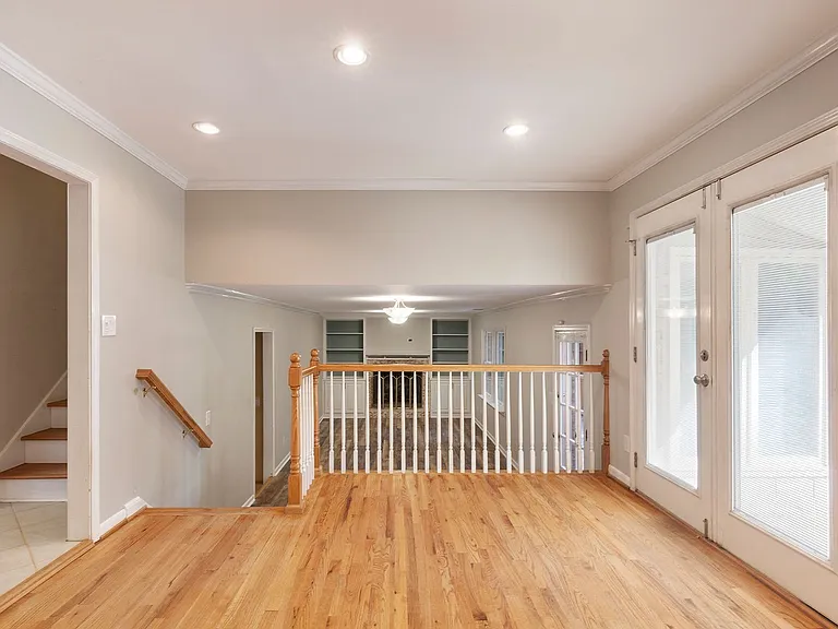3741 Fox Glen Ct NE — Photo 32