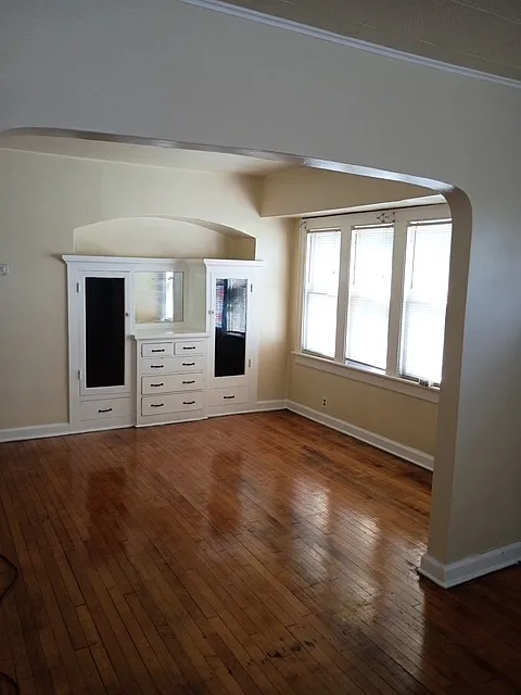 5233 West Lisbon Avenue - 2 — Photo 3