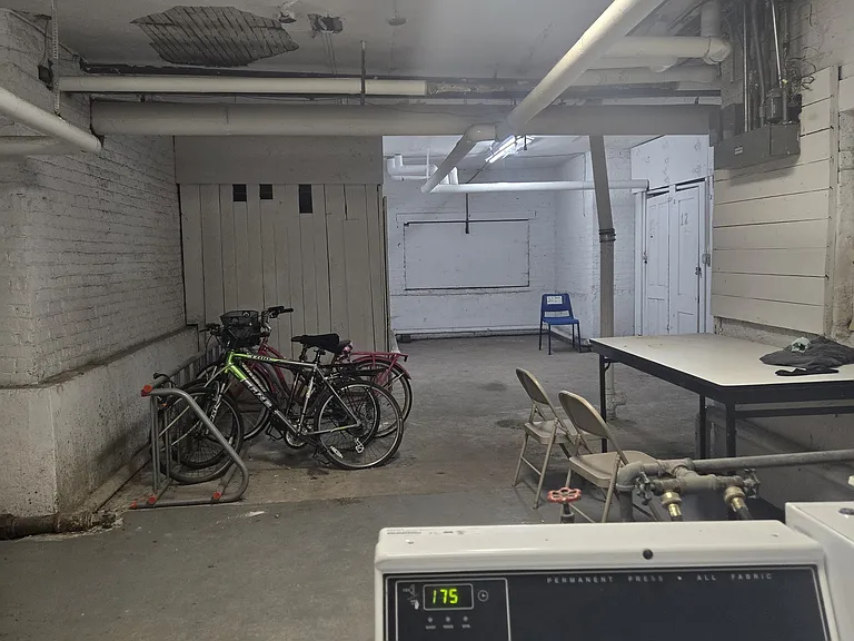 550 Elmwood Ave #1 — Photo 11