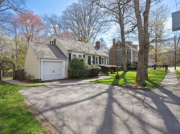 367 High Rock St, Needham, MA 02492
